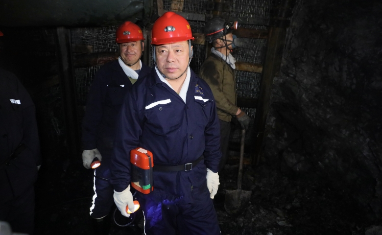 張秉德到新陸礦調(diào)研檢查工作